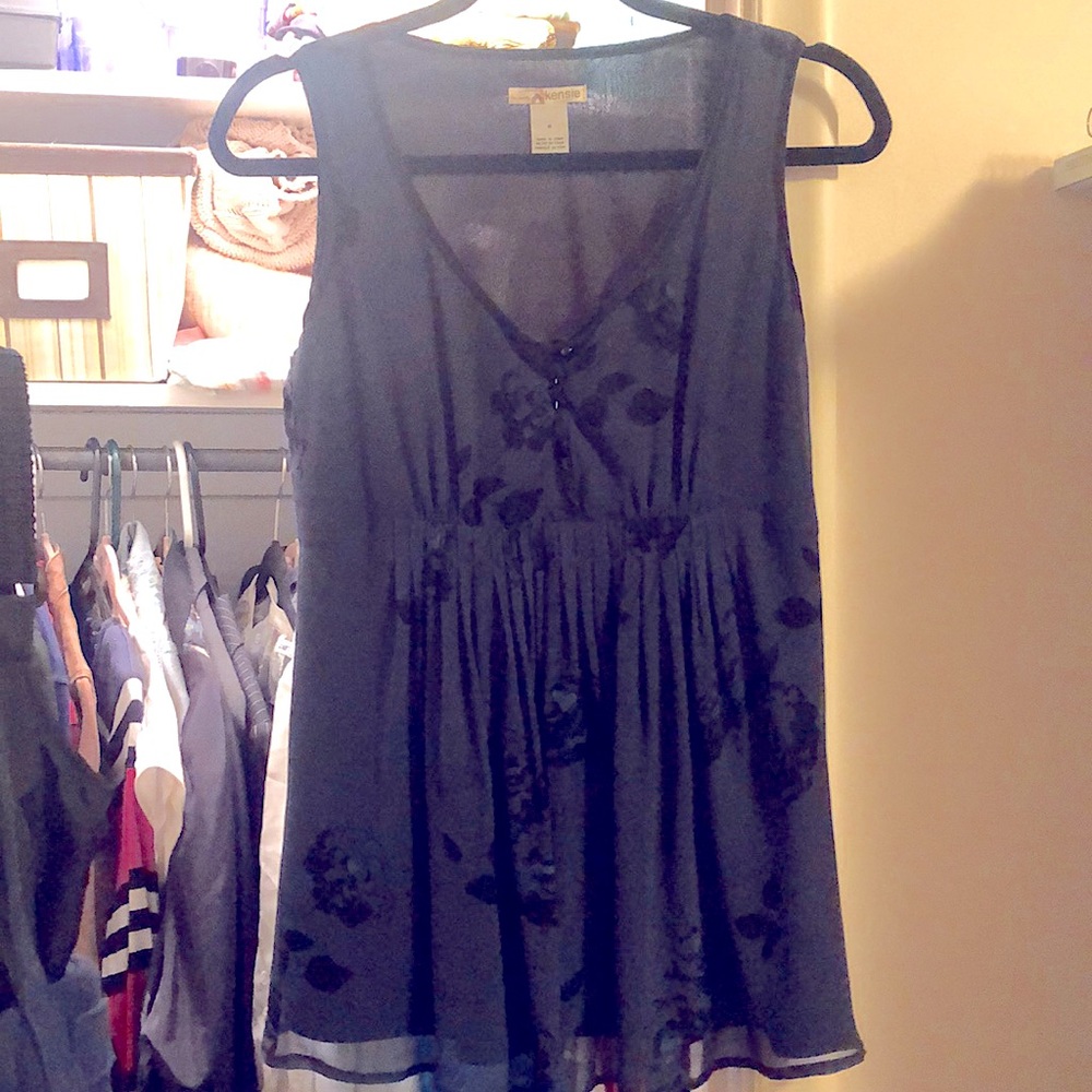 Kensie Sleeveless Shirt